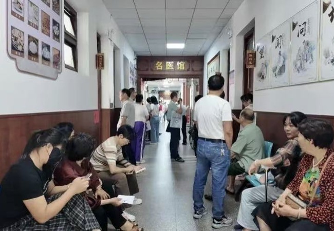 党建引领聚合力 医心为民促发展
——福医附一医院骨科党支部、骨科第二党支部与云霄县中医院深化党建共建