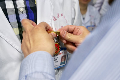 大医精诚 德技双馨--记“中国病理事业突出贡献专家”称号获得者杨代兴、翁景萱教授