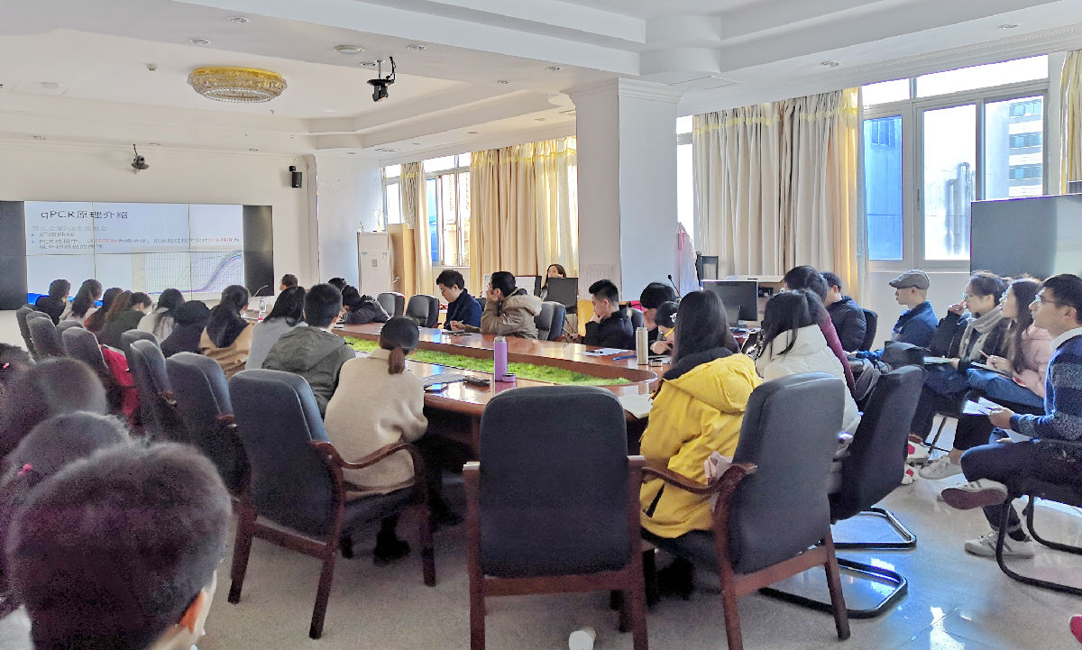 科研从“小”抓起 从“技术关”学起 ——第一临床医学院开展研究生实验技术与规范培训 科研从“小”抓起 从“技术关”学起 ——第一临床医学院开展研究生实验技术与规范培训