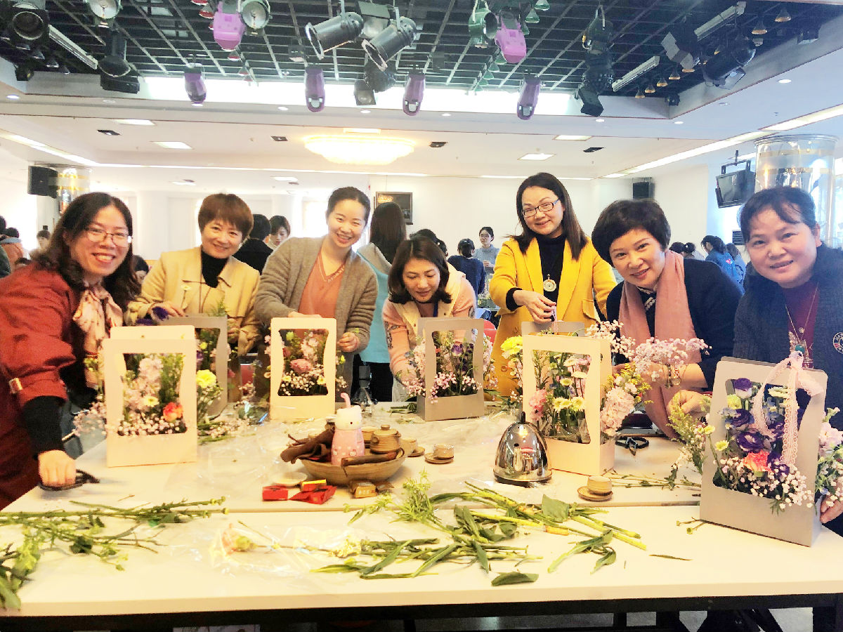 世界因你而美丽 附一因你而精彩 ——院女工委开展“三八妇女节”系列活动 世界因你而美丽 附一因你而精彩 ——院女工委开展“三八妇女节”系列活动