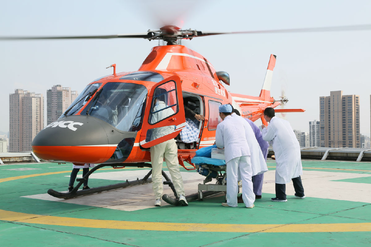 泉州患者急性肝病发作,紧急转送福州医院 约40分钟!“空中120”跨市救援 泉州患者急性肝病发作,紧急转送福州医院 约40分钟!“空中120”跨市救援