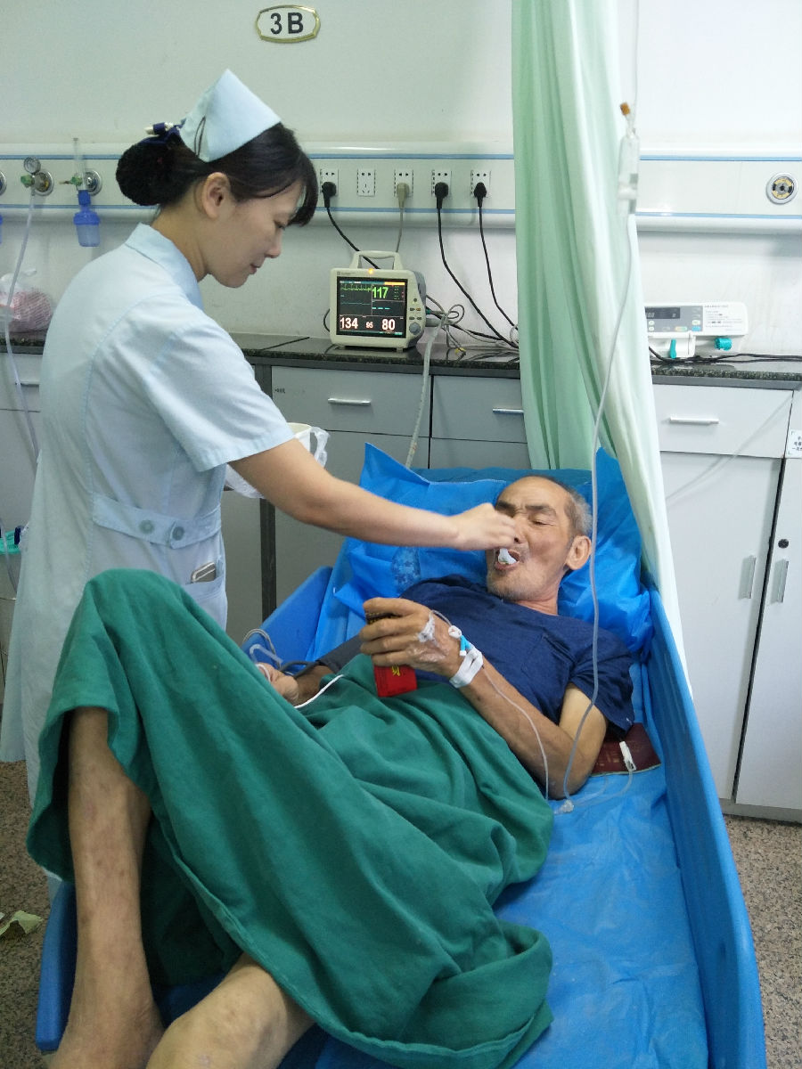 一家四口到福州旅游年轻妈妈突发大出血 一家四口到福州旅游年轻妈妈突发大出血