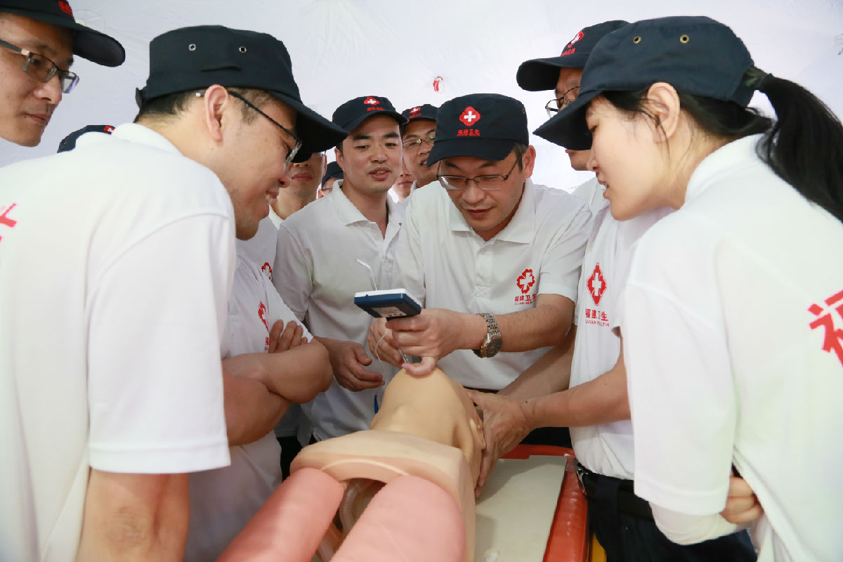 演练即实战!福建省野外条件下的急诊手术实操练习 在省级紧急医学救援三队上演 演练即实战!福建省野外条件下的急诊手术实操练习 在省级紧急医学救援三队上演