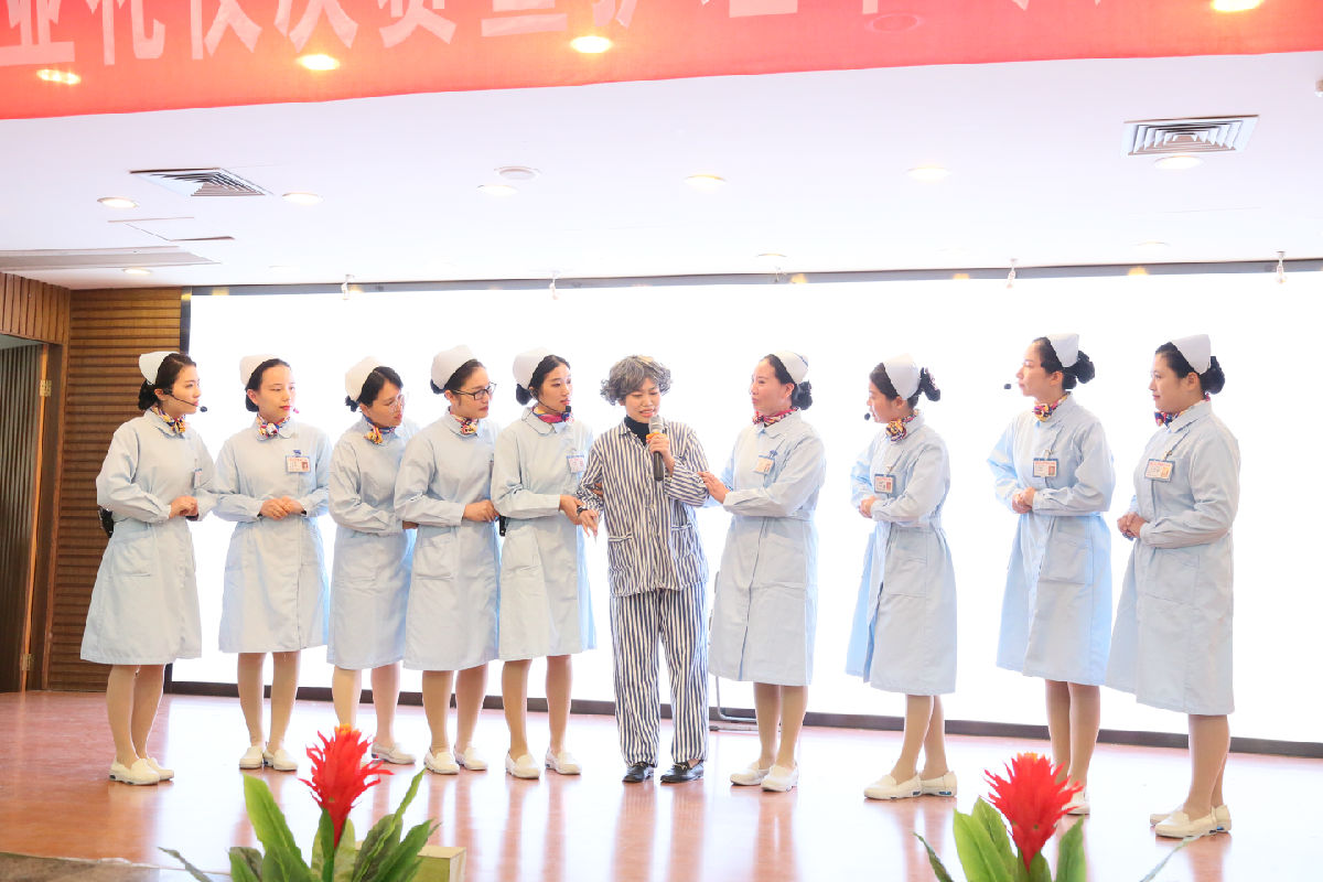 塑职业形象 促学科发展 创满意医院——护理部召开“2019年护士职业礼仪决赛暨护理年终表彰大会” 塑职业形象 促学科发展 创满意医院——护理部召开“2019年护士职业礼仪决赛暨护理年终表彰大会”