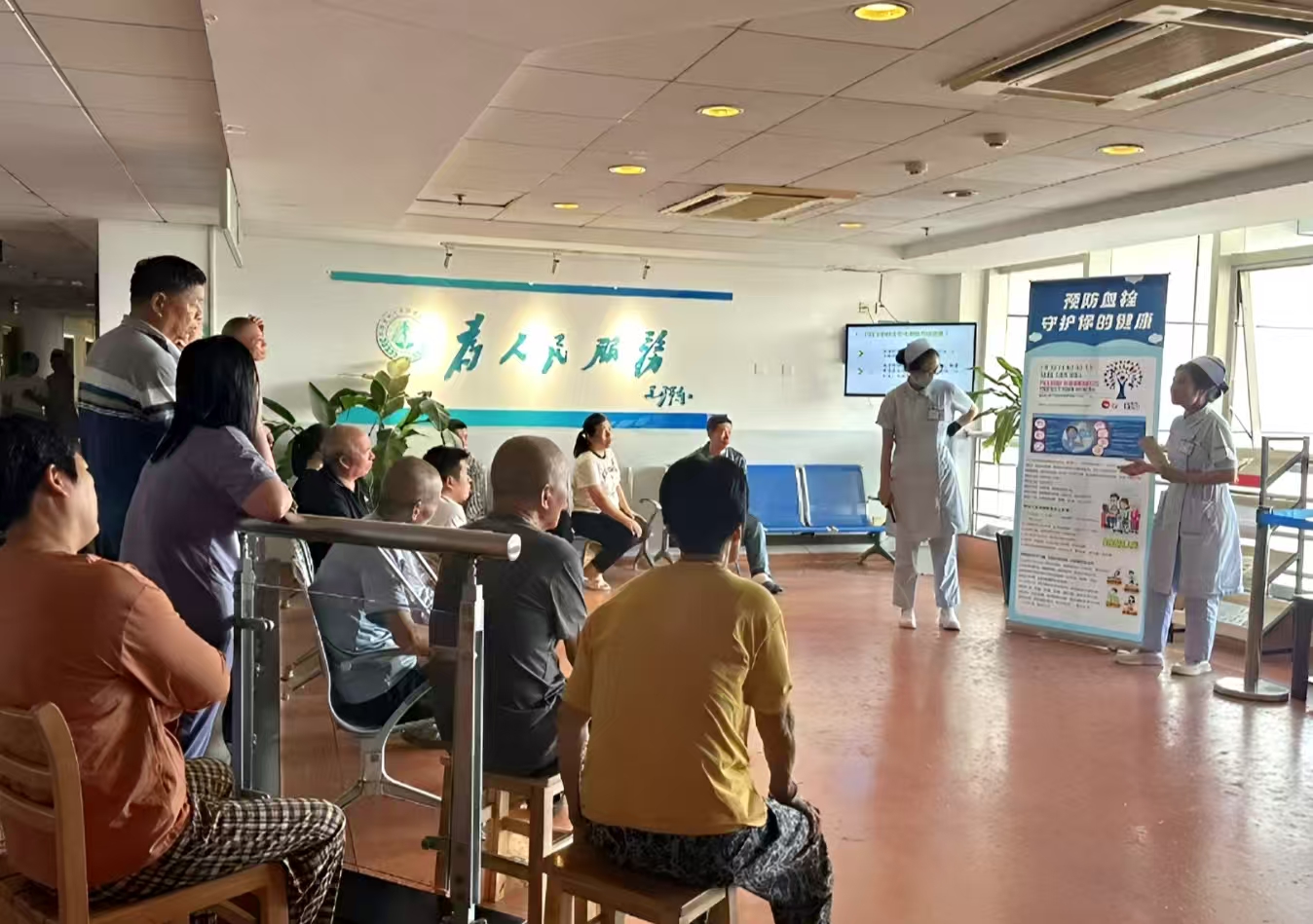 防栓科普“走新”更“走心” 福医附一医院血管外科从病房至社区,“从头到脚”护健康 防栓科普“走新”更“走心” 福医附一医院血管外科从病房至社区,“从头到脚”护健康