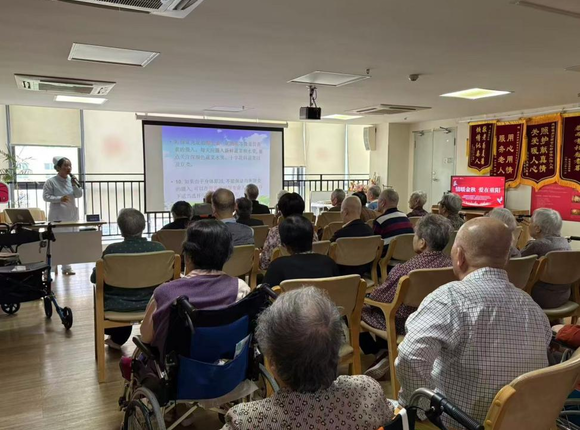 情暖金秋，爱在重阳——我院心血管内科党支部携手社区共筑老年健康防线