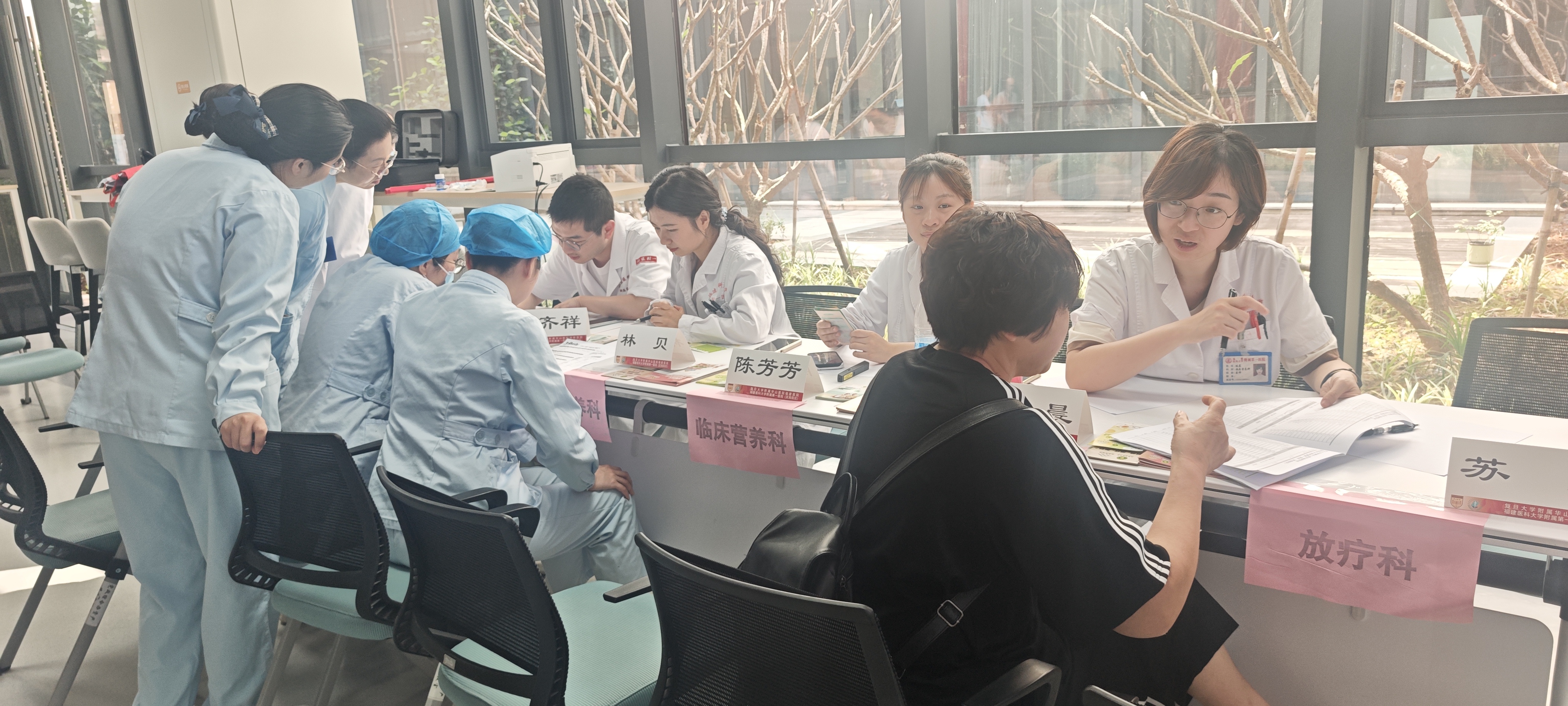 以专业营养力量筑牢家庭健康基石 ——福建医科大学附属第一医院临床营养科成功举办2026年全民营养周系列活动 以专业营养力量筑牢家庭健康基石 ——福建医科大学附属第一医院临床营养科成功举办2026年全民营养周系列活动