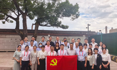 赓续红色血脉 共践医者初心
——华山医院神经外科党支部与福医附一医院神经外科党支部开展党建共建活动