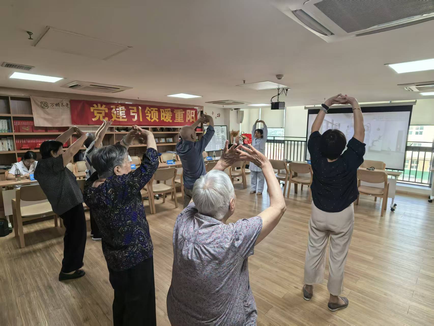 情暖重阳 医护银龄 ——福医附一医院心血管内科党支部走进万颐敬老院开展敬老健康服务活动