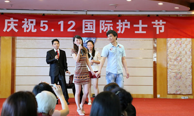 感恩三十载 扬帆再启航——记我院2015年国际护士节庆祝大会 感恩三十载 扬帆再启航——记我院2015年国际护士节庆祝大会