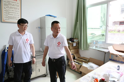 心系一线医疗队 鼓舞村前受鼓舞--福建医大附一医院应急救援医疗队赴闽清救援系列报道四 心系一线医疗队 鼓舞村前受鼓舞--福建医大附一医院应急救援医疗队赴闽清救援系列报道四