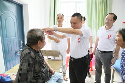 心系一线医疗队 鼓舞村前受鼓舞--福建医大附一医院应急救援医疗队赴闽清救援系列报道四 心系一线医疗队 鼓舞村前受鼓舞--福建医大附一医院应急救援医疗队赴闽清救援系列报道四