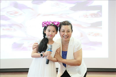 聚焦护理质量安全　倡导护患人文关怀借高水平医院建设　做可持续护理发展--记福建医科大学附属第一医院2017年5.12国际护士节庆祝大会