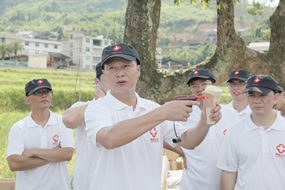 三伏酷暑战高温  应急救援练“强兵”--我院省级紧急医学救援三队开展自然灾害应急救援演练