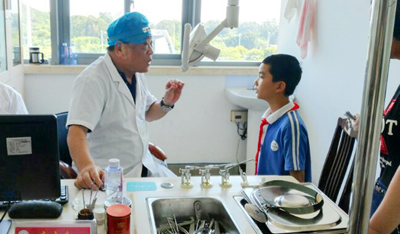 我院名医顾问团赴东山县义诊讲学 我院名医顾问团赴东山县义诊讲学