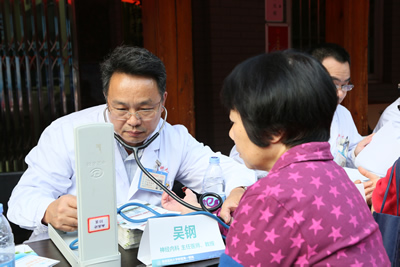 世界卒中日  附一在行动--我院开展2017年“世界卒中日”宣传周系列活动