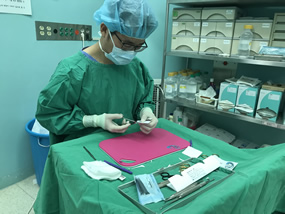 福建医大附一医院整形外科王美水主任医师在韩国大邱加图立大学医学中心(DCUMC)成功开展该院首例小耳症Nagata法耳再造手术