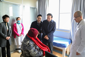 春节慰问暖人心  护养院内显温情——李德金副省长一行莅临护养中心慰问长者