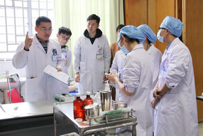 第一临床医学院代表福建医科大学参加第九届全国高等医学院校大学生临床技能竞赛总决赛荣获三等奖