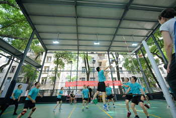 我院举办首届职工气排球团体赛 我院举办首届职工气排球团体赛