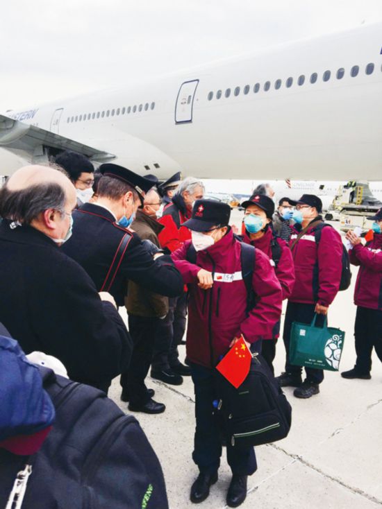 「学习习近平新时代中国特色社会主义思想」习近平：团结合作是国际社会战胜疫情最有力武器