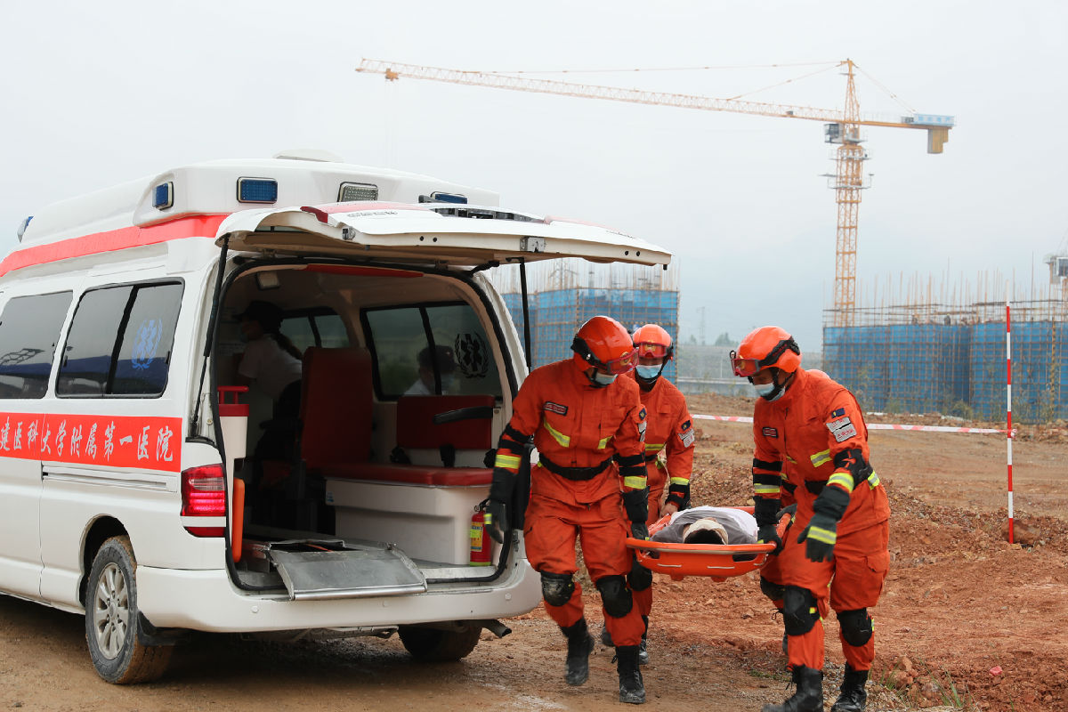 我院圆满完成福建省“健康使命-2020”泥石流灾害事件卫生应急救援综合演练任务 我院圆满完成福建省“健康使命-2020”泥石流灾害事件卫生应急救援综合演练任务